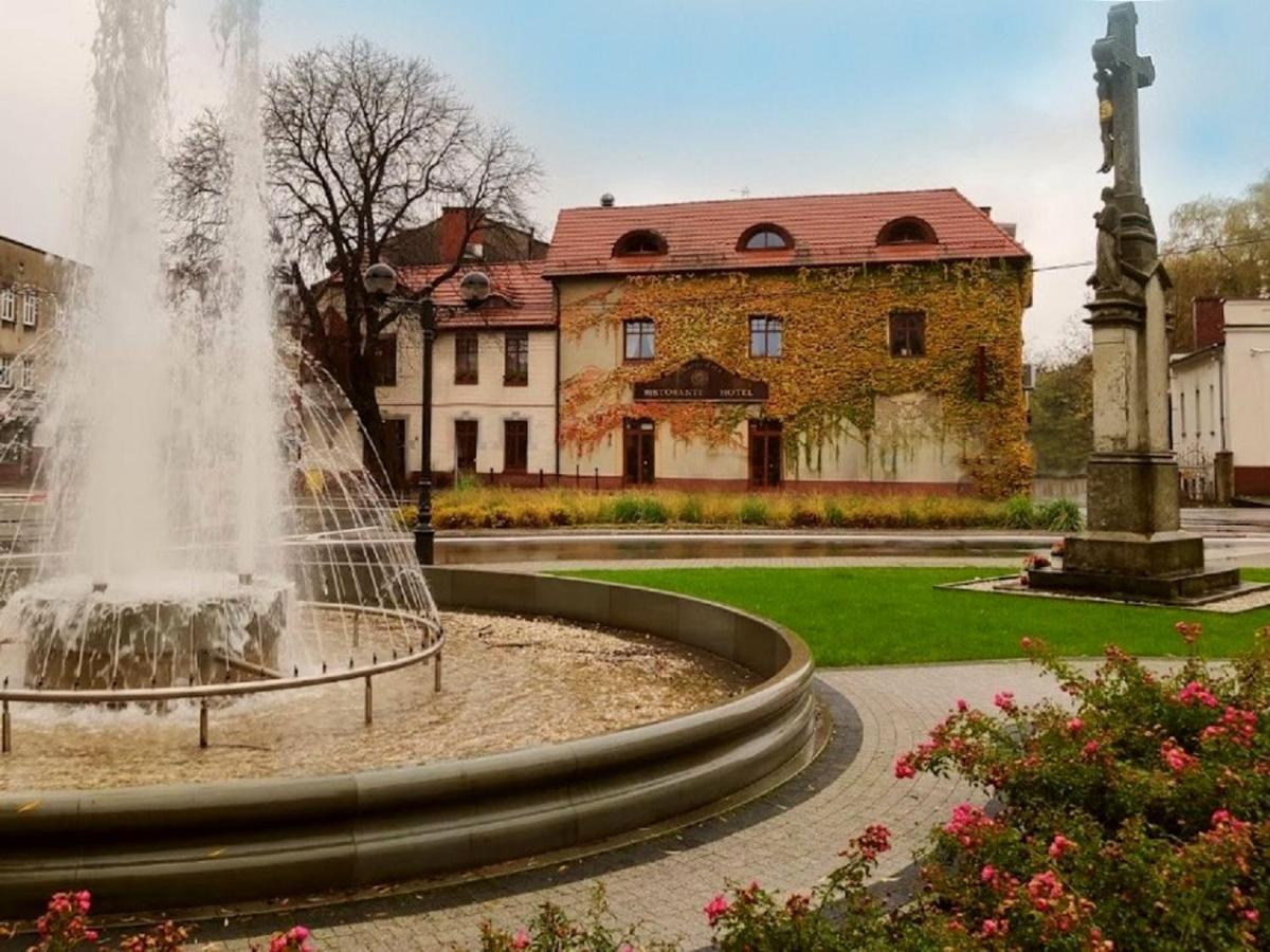 Restauracja - Hotel Mocca D'Oro Mikolow Bagian luar foto