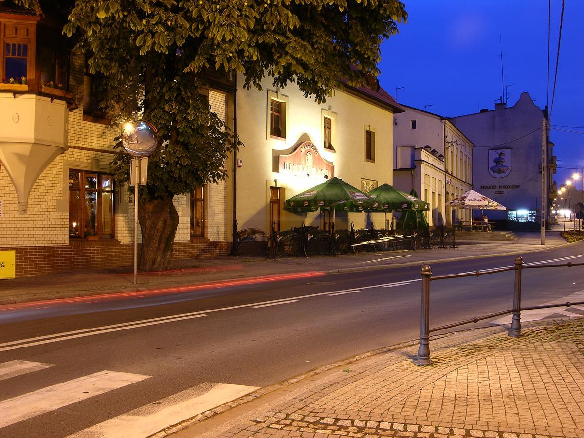 Restauracja - Hotel Mocca D'Oro Mikolow Bagian luar foto