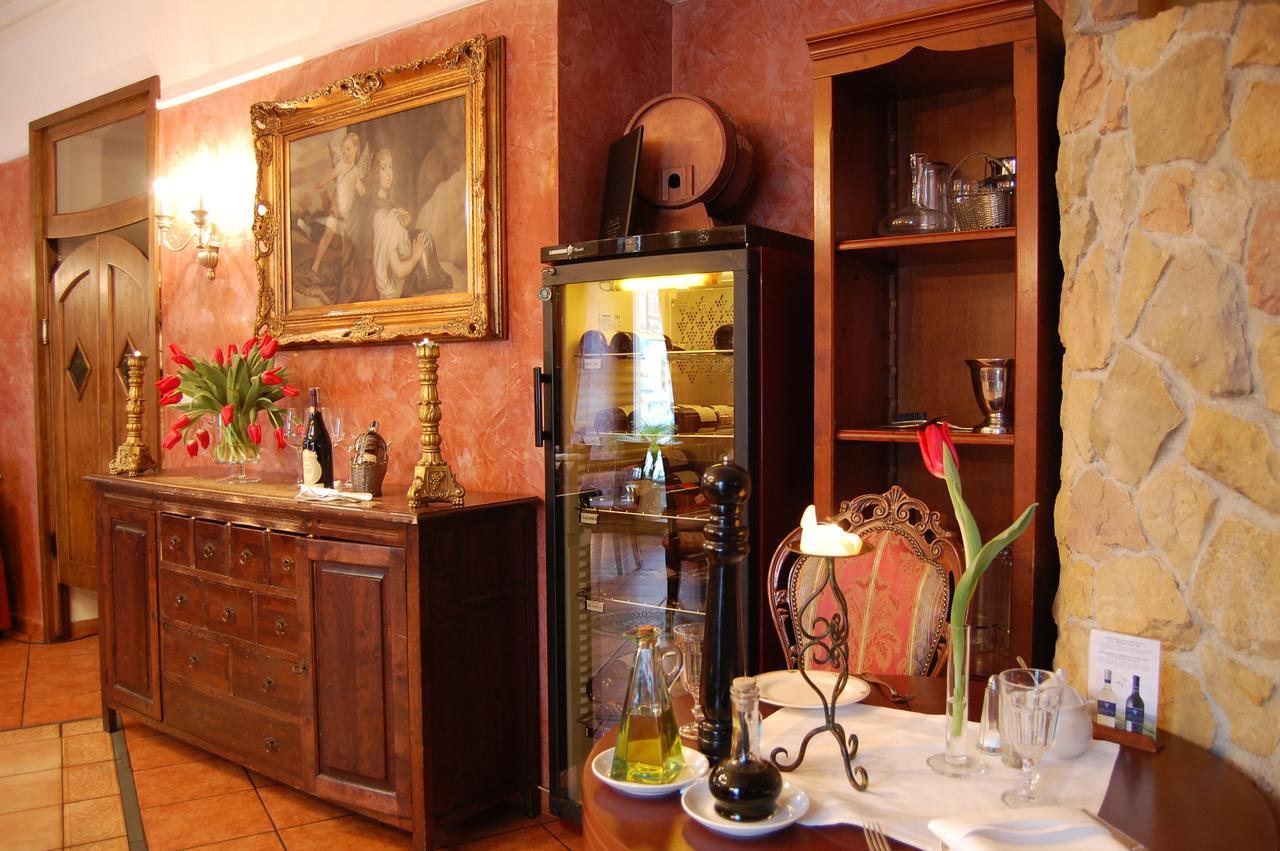 Restauracja - Hotel Mocca D'Oro Mikolow Bagian luar foto