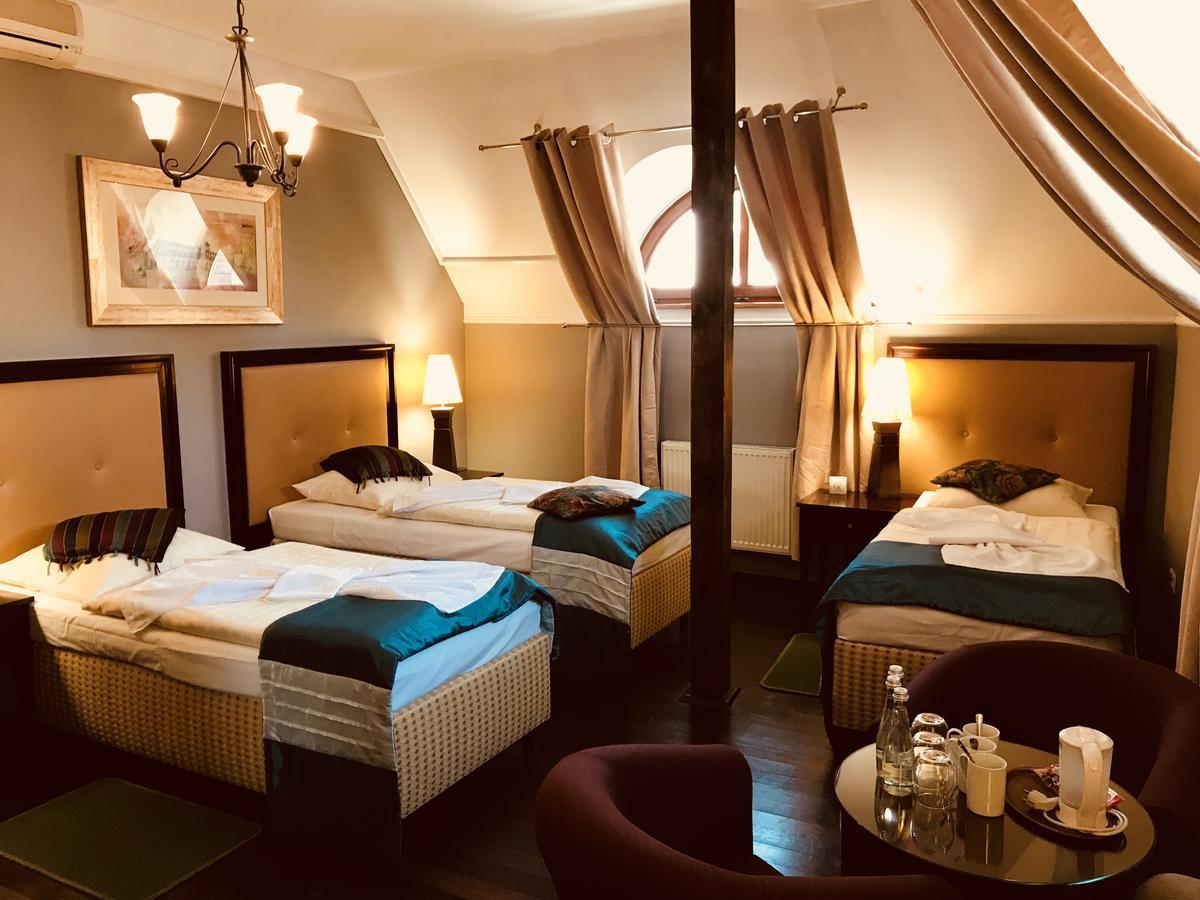 Restauracja - Hotel Mocca D'Oro Mikolow Bagian luar foto