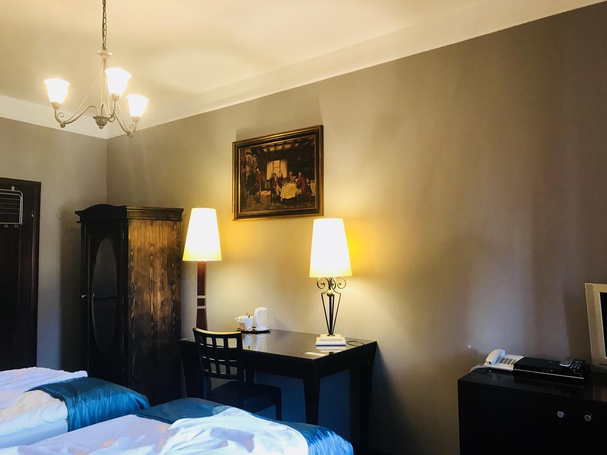 Restauracja - Hotel Mocca D'Oro Mikolow Bagian luar foto